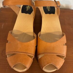 Swedish Hasbeens Merci low Sandals